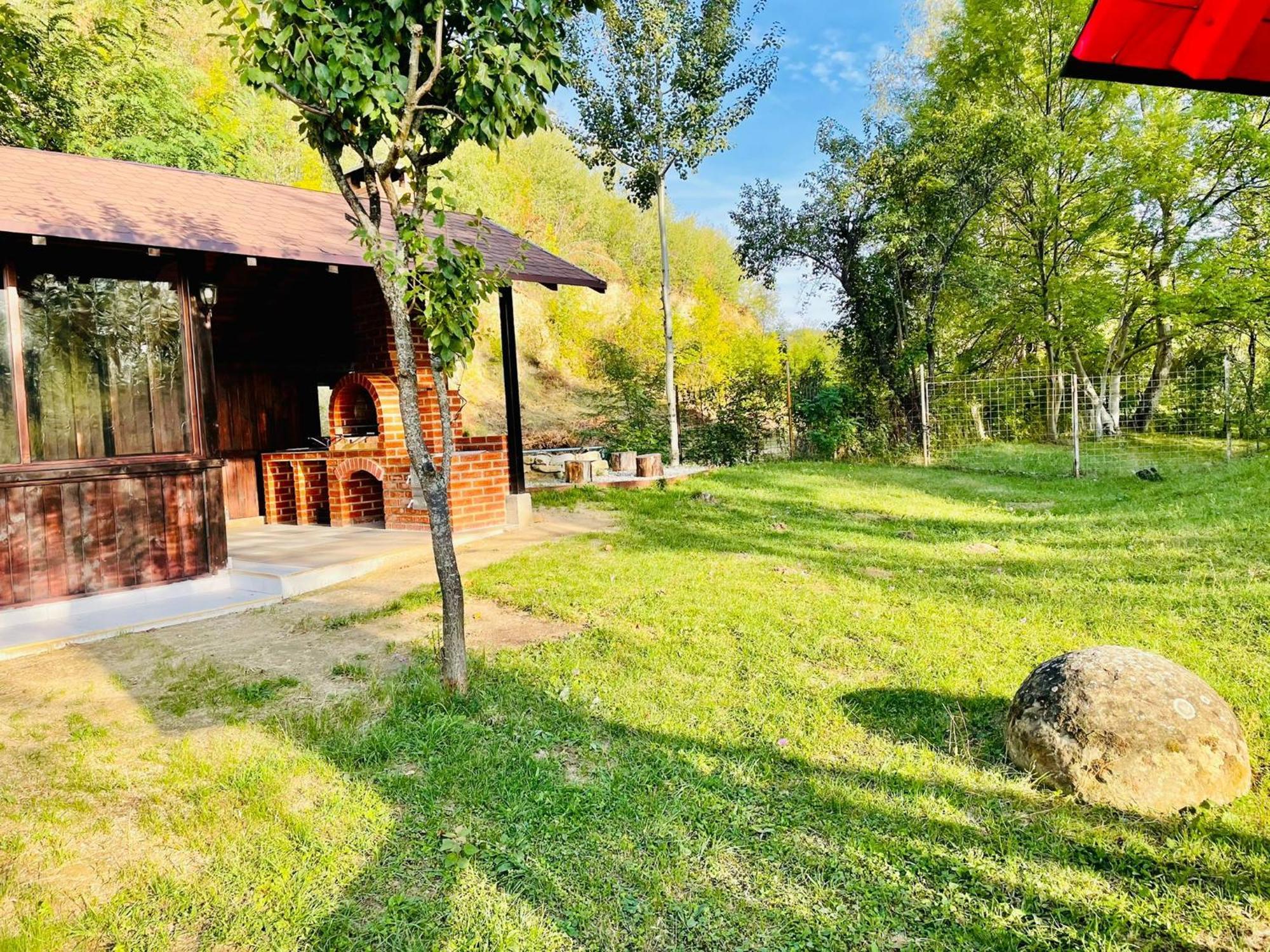 Pensiunea Piri Land Comarnic Buitenkant foto